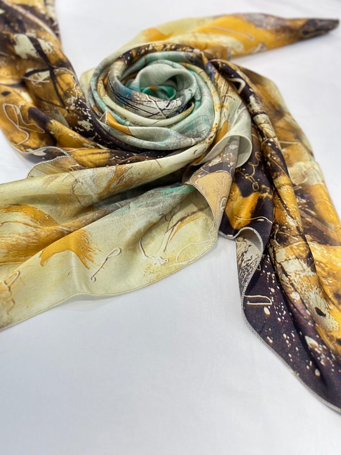 FOULARD 100% SOIE, saphir caftan, châle, châle fibre de soie, digispun,diamantine, hijab, diamantine france, châle uni, châle crêpe uni, châle soie uni, châle soie imprimé, châle crêpe imprimé, hijab, hijabi