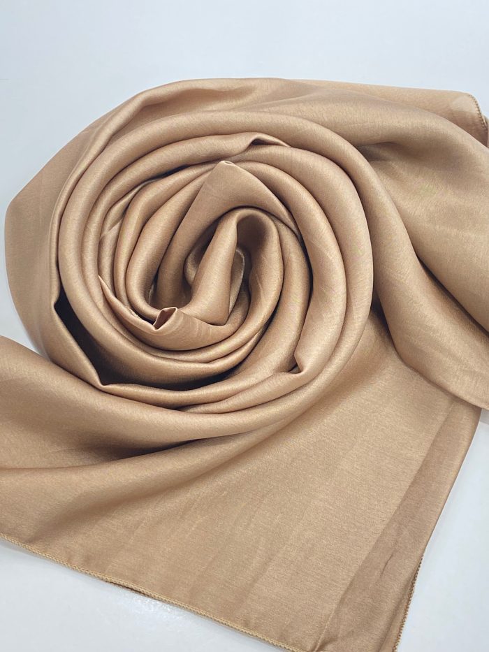 foulard soie uni, châle 100% soie imprimé, diamantine, digispun,diamantine, hijab, diamantine france, châle uni, châle crêpe uni, châle soie uni, châle soie imprimé, châle crêpe imprimé, hijab, hijabi