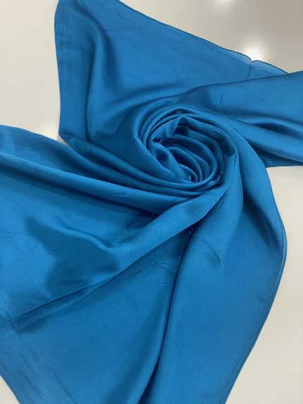 foulard soie uni, châle 100% soie imprimé, diamantine, digispun,diamantine, hijab, diamantine france, châle uni, châle crêpe uni, châle soie uni, châle soie imprimé, châle crêpe imprimé, hijab, hijabi