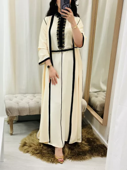 SAPHIR CAFTAN,jabador femme, veste femme, jabador femme, tunique diamantine, DIAMANTINE, DJELLABA femme , COMBINAISON FEMME, Gandoura femme,gandoura diamantine, diamantine, diamantine lyon, boutique diamantine lyon, TENUE femme BELDI, kmiss,kaftan, caftan, djellaba, beldi, ramadan, TUNIQUE FEMME, CAP FEMME