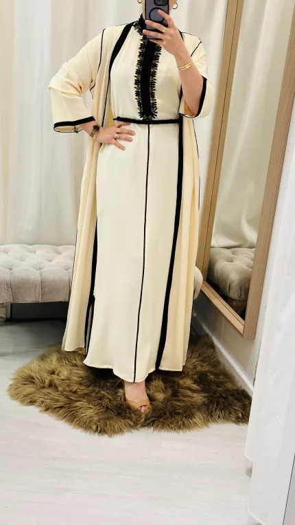 SAPHIR CAFTAN,jabador femme, veste femme, jabador femme, tunique diamantine, DIAMANTINE, DJELLABA femme , COMBINAISON FEMME, Gandoura femme,gandoura diamantine, diamantine, diamantine lyon, boutique diamantine lyon, TENUE femme BELDI, kmiss,kaftan, caftan, djellaba, beldi, ramadan, TUNIQUE FEMME, CAP FEMME