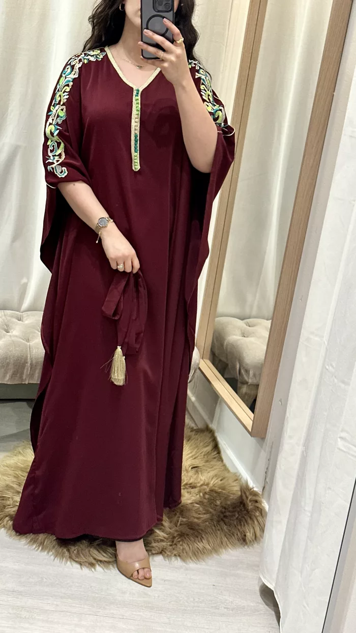 SAPHIR CAFTAN,jabador femme, GANDOURA FEMME, veste femme, jabador femme, tunique diamantine, DIAMANTINE, DJELLABA femme , COMBINAISON FEMME, Gandoura femme,gandoura diamantine, diamantine, diamantine lyon, boutique diamantine lyon, TENUE femme BELDI, kmiss,kaftan, caftan, djellaba, beldi, ramadan, TUNIQUE FEMME, CAP FEMM