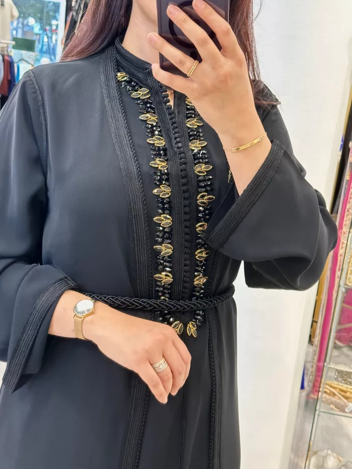 SAPHIR CAFTAN,jabador femme, veste femme, jabador femme, tunique diamantine, DIAMANTINE, DJELLABA femme , COMBINAISON FEMME, Gandoura femme,gandoura diamantine, diamantine, diamantine lyon, boutique diamantine lyon, TENUE femme BELDI, kmiss,kaftan, caftan, djellaba, beldi, ramadan, TUNIQUE FEMME, CAP FEMME