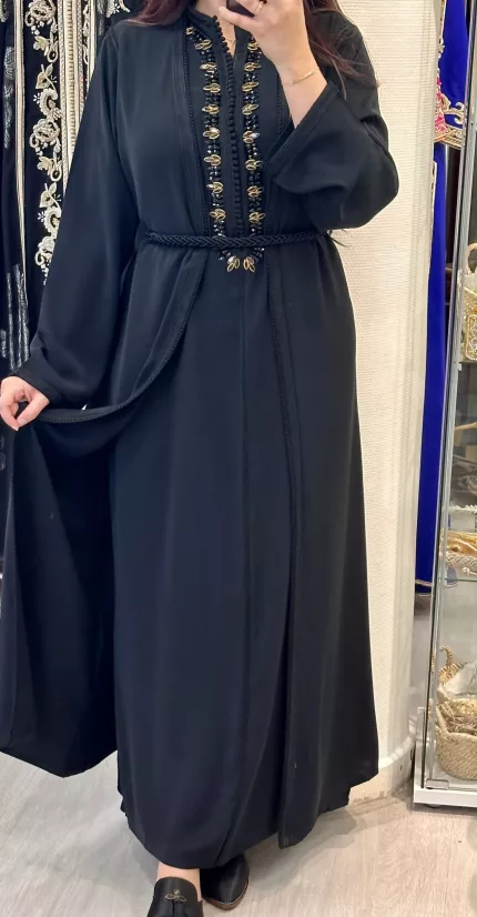 SAPHIR CAFTAN,jabador femme, veste femme, jabador femme, tunique diamantine, DIAMANTINE, DJELLABA femme , COMBINAISON FEMME, Gandoura femme,gandoura diamantine, diamantine, diamantine lyon, boutique diamantine lyon, TENUE femme BELDI, kmiss,kaftan, caftan, djellaba, beldi, ramadan, TUNIQUE FEMME, CAP FEMME