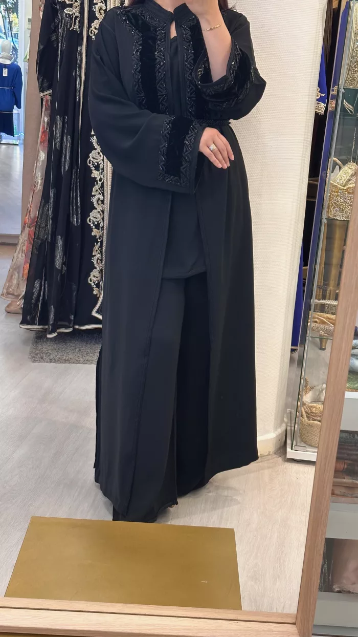 SAPHIR CAFTAN,jabador femme, veste femme, jabador femme, tunique diamantine, DIAMANTINE, DJELLABA femme , COMBINAISON FEMME, Gandoura femme,gandoura diamantine, diamantine, diamantine lyon, boutique diamantine lyon, TENUE femme BELDI, kmiss,kaftan, caftan, djellaba, beldi, ramadan, TUNIQUE FEMME, CAP FEMM