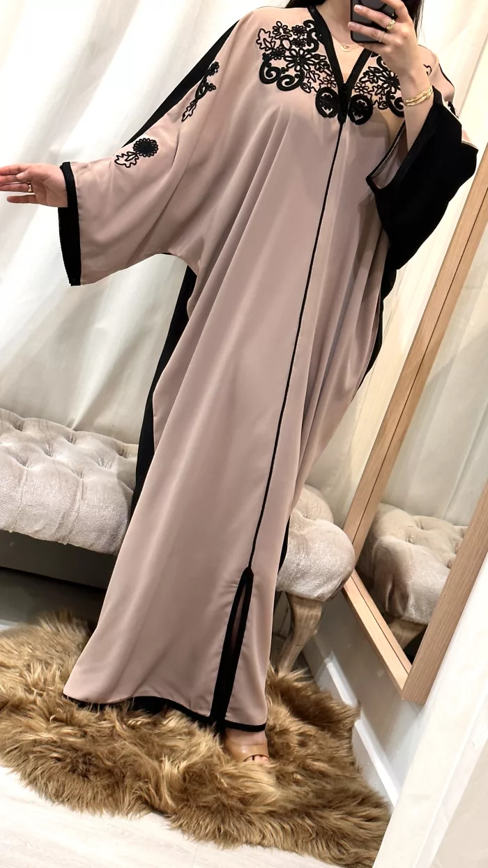 gandoura janna SAPHIR CAFTAN,jabador KAFTAN, CAFTAN, TAKCHITA, TEKCHITA, femme, veste femme, jabador femme, tunique diamantine, DIAMANTINE, DJELLABA femme , COMBINAISON FEMME, Gandoura femme,gandoura diamantine, diamantine, diamantine lyon, boutique diamantine lyon, TENUE femme BELDI, kmiss,kaftan, caftan, djellaba, beldi, ramadan, TUNIQUE FEMME, CAP FEMME, SAPHIR CAFTANE LYON