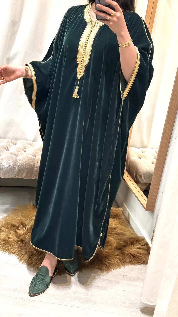 gandoura bouchra SAPHIR CAFTAN,jabador KAFTAN, CAFTAN, TAKCHITA, TEKCHITA, femme, veste femme, jabador femme, tunique diamantine, DIAMANTINE, DJELLABA femme , COMBINAISON FEMME, Gandoura femme,gandoura diamantine, diamantine, diamantine lyon, boutique diamantine lyon, TENUE femme BELDI, kmiss,kaftan, caftan, djellaba, beldi, ramadan, TUNIQUE FEMME, CAP FEMME, SAPHIR CAFTANE LYON