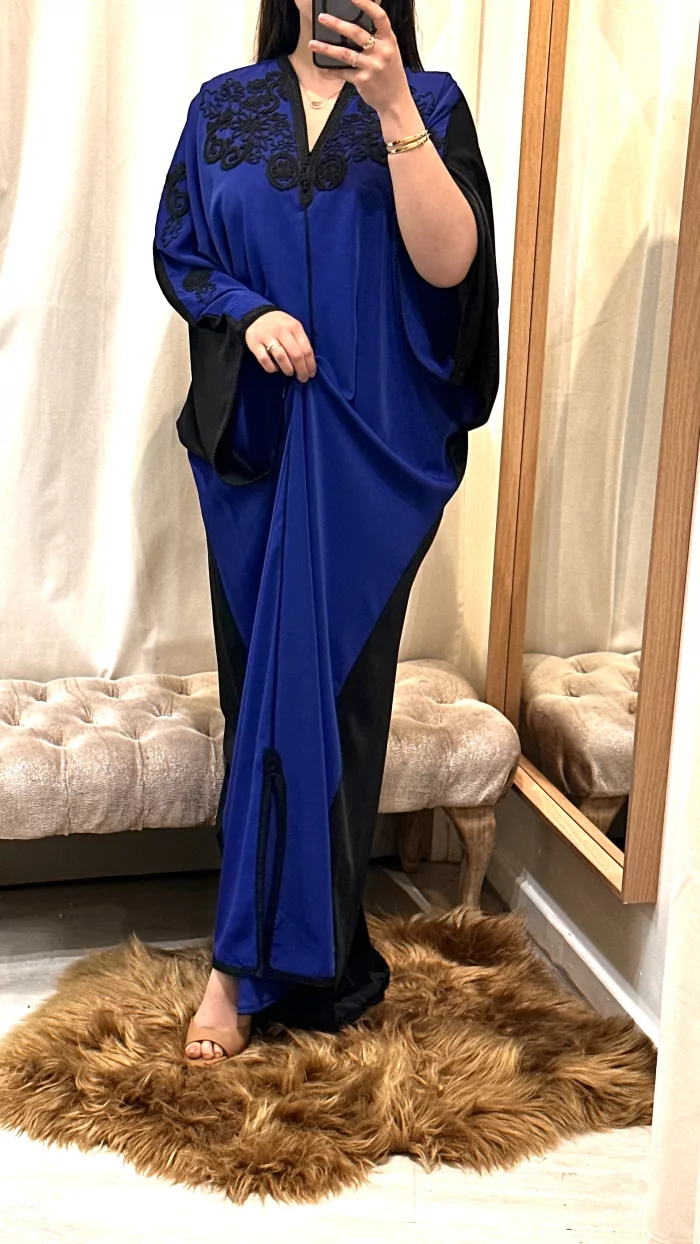 SAPHIR CAFTAN,jabador KAFTAN, CAFTAN, TAKCHITA, TEKCHITA, femme, veste femme, jabador femme, tunique diamantine, DIAMANTINE, DJELLABA femme , COMBINAISON FEMME, Gandoura femme,gandoura diamantine, diamantine, diamantine lyon, boutique diamantine lyon, TENUE femme BELDI, kmiss,kaftan, caftan, djellaba, beldi, ramadan, TUNIQUE FEMME, CAP FEMME, SAPHIR CAFTANE LYON