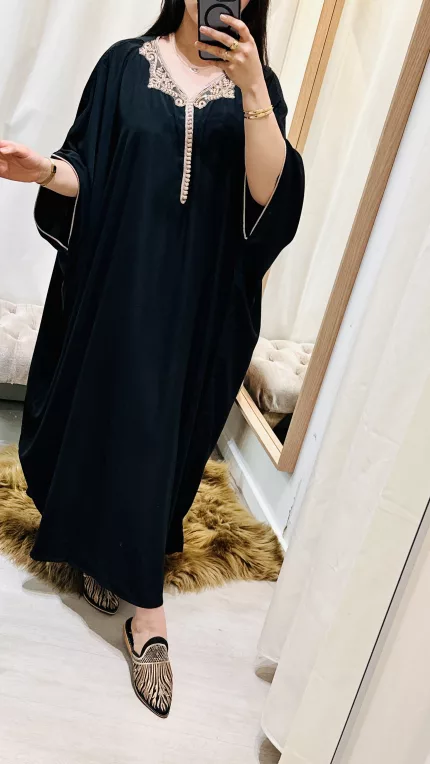 gandoura RANA SAPHIR CAFTAN,jabador KAFTAN, CAFTAN, TAKCHITA, TEKCHITA, femme, veste femme, jabador femme, tunique diamantine, DIAMANTINE, DJELLABA femme , COMBINAISON FEMME, Gandoura femme,gandoura diamantine, diamantine, diamantine lyon, boutique diamantine lyon, TENUE femme BELDI, kmiss,kaftan, caftan, djellaba, beldi, ramadan, TUNIQUE FEMME, CAP FEMME, SAPHIR CAFTANE LYON