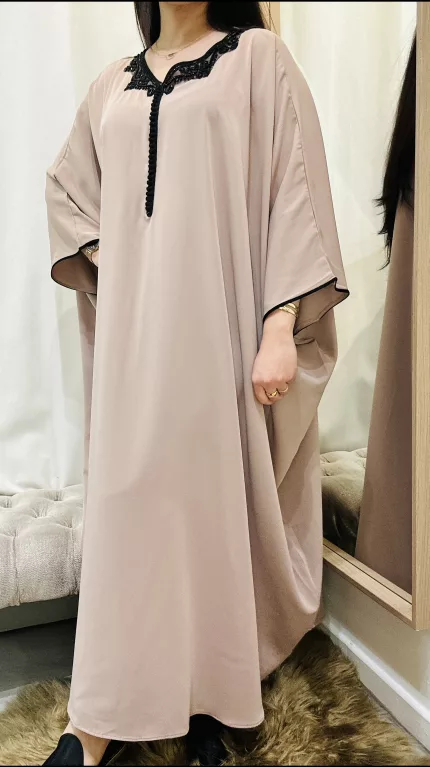 gandoura RANA SAPHIR CAFTAN,jabador KAFTAN, CAFTAN, TAKCHITA, TEKCHITA, femme, veste femme, jabador femme, tunique diamantine, DIAMANTINE, DJELLABA femme , COMBINAISON FEMME, Gandoura femme,gandoura diamantine, diamantine, diamantine lyon, boutique diamantine lyon, TENUE femme BELDI, kmiss,kaftan, caftan, djellaba, beldi, ramadan, TUNIQUE FEMME, CAP FEMME, SAPHIR CAFTANE LYON