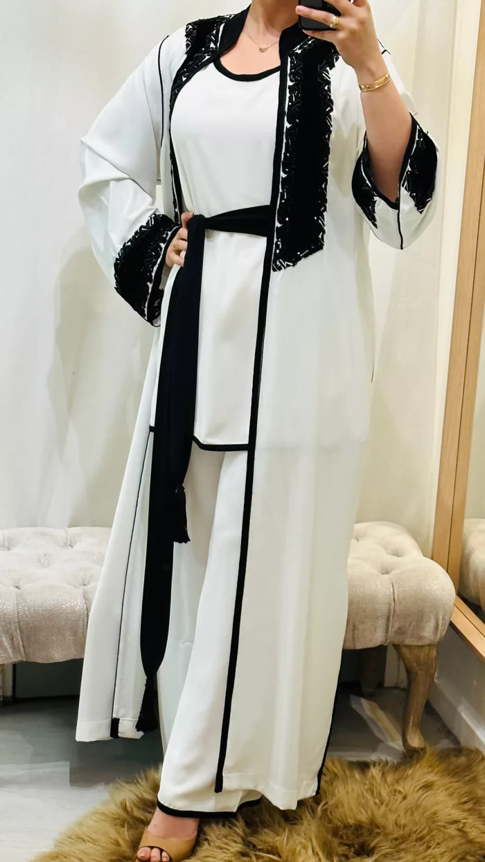 SAPHIR CAFTAN,jabador femme, veste femme, jabador femme, tunique diamantine, DIAMANTINE, DJELLABA femme , COMBINAISON FEMME, Gandoura femme,gandoura diamantine, diamantine, diamantine lyon, boutique diamantine lyon, TENUE femme BELDI, kmiss,kaftan, caftan, djellaba, beldi, ramadan, TUNIQUE FEMME, CAP FEMM