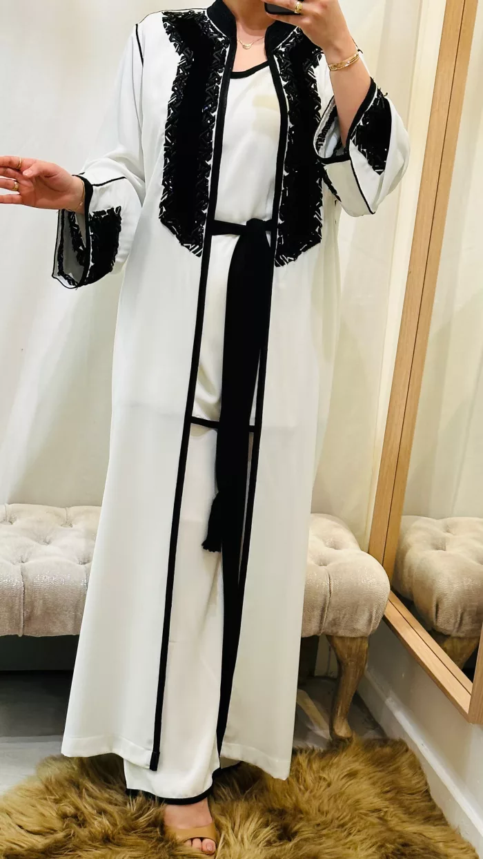 SAPHIR CAFTAN,jabador femme, veste femme, jabador femme, tunique diamantine, DIAMANTINE, DJELLABA femme , COMBINAISON FEMME, Gandoura femme,gandoura diamantine, diamantine, diamantine lyon, boutique diamantine lyon, TENUE femme BELDI, kmiss,kaftan, caftan, djellaba, beldi, ramadan, TUNIQUE FEMME, CAP FEMM