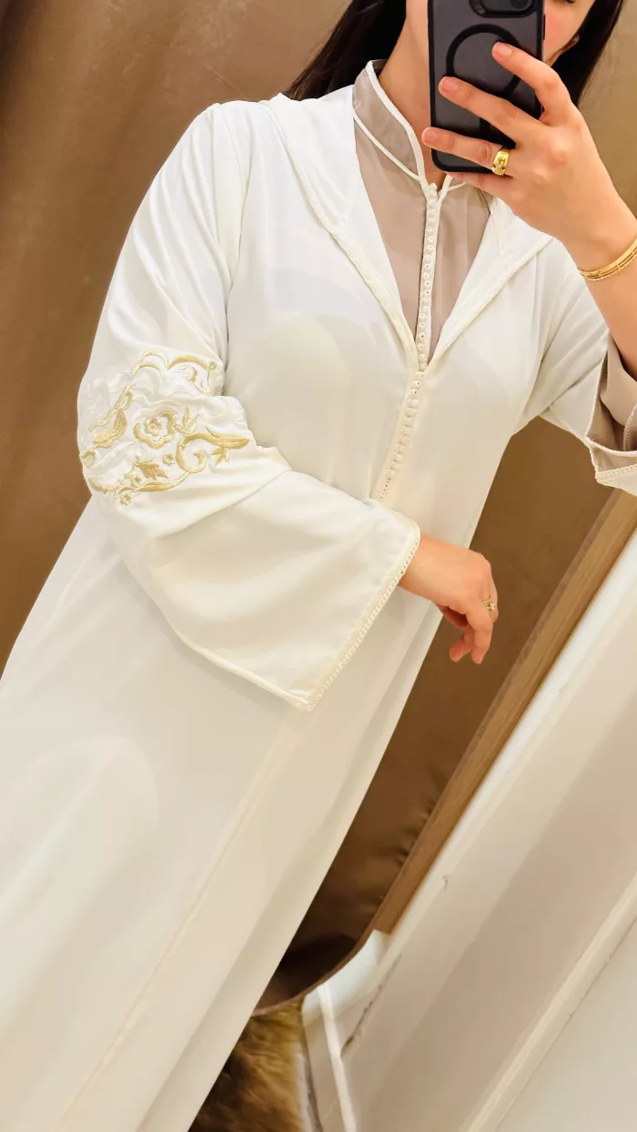 SAPHIR CAFTAN djellaba kmiss ,jabador KAFTAN, CAFTAN, TAKCHITA, TEKCHITA, femme, veste femme, jabador femme, tunique diamantine, DIAMANTINE, DJELLABA femme , COMBINAISON FEMME, Gandoura femme,gandoura diamantine, diamantine, diamantine lyon, boutique diamantine lyon, TENUE femme BELDI, kmiss,kaftan, caftan, djellaba, beldi, ramadan, TUNIQUE FEMME, CAP FEMME, SAPHIR CAFTANE LYON