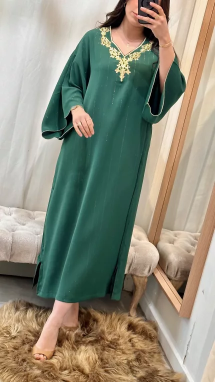 SAPHIR CAFTAN,jabador KAFTAN, CAFTAN, TAKCHITA, TEKCHITA, femme, veste femme, jabador femme, tunique diamantine, DIAMANTINE, DJELLABA femme , COMBINAISON FEMME, Gandoura femme,gandoura diamantine, diamantine, diamantine lyon, boutique diamantine lyon, TENUE femme BELDI, kmiss,kaftan, caftan, djellaba, beldi, ramadan, TUNIQUE FEMME, CAP FEMME, SAPHIR CAFTANE LYON