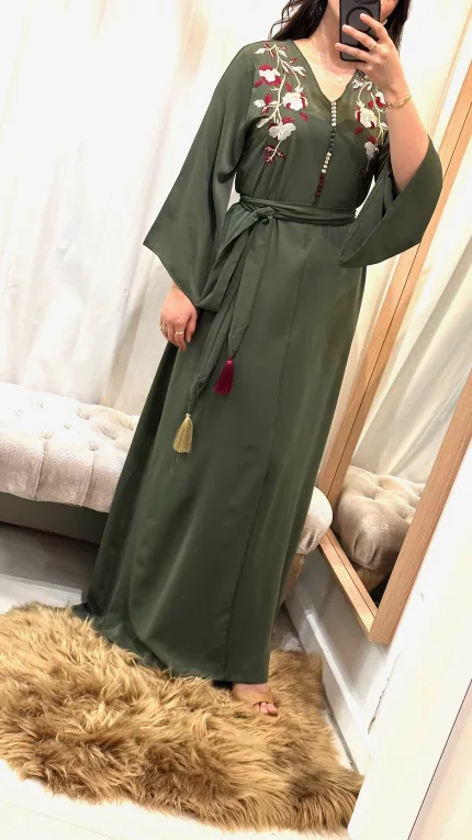 CAFTAN SOLENE SAPHIR CAFTAN, DIAMANTINE, DJELLABA FEMME , GANDOURA FEMME, KAFTAN FEMME, TRADITIONNEL, BELDI, BELDI FEMME, DIAMANTINE FRANCE, ZARA, ROBE LONGUE TRADITIONNELLE, ROBE LONGUE, MARIAGE, ROBE MARIAGE, ROBE MARIÉE, ROBE LONGUE TRADITIONNELLE,