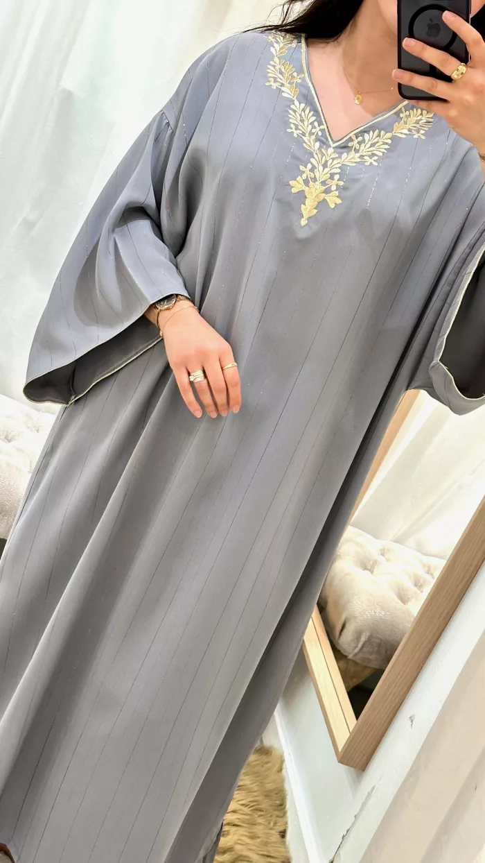 SAPHIR CAFTAN,jabador KAFTAN, CAFTAN, TAKCHITA, TEKCHITA, femme, veste femme, jabador femme, tunique diamantine, DIAMANTINE, DJELLABA femme , COMBINAISON FEMME, Gandoura femme,gandoura diamantine, diamantine, diamantine lyon, boutique diamantine lyon, TENUE femme BELDI, kmiss,kaftan, caftan, djellaba, beldi, ramadan, TUNIQUE FEMME, CAP FEMME, SAPHIR CAFTANE LYON