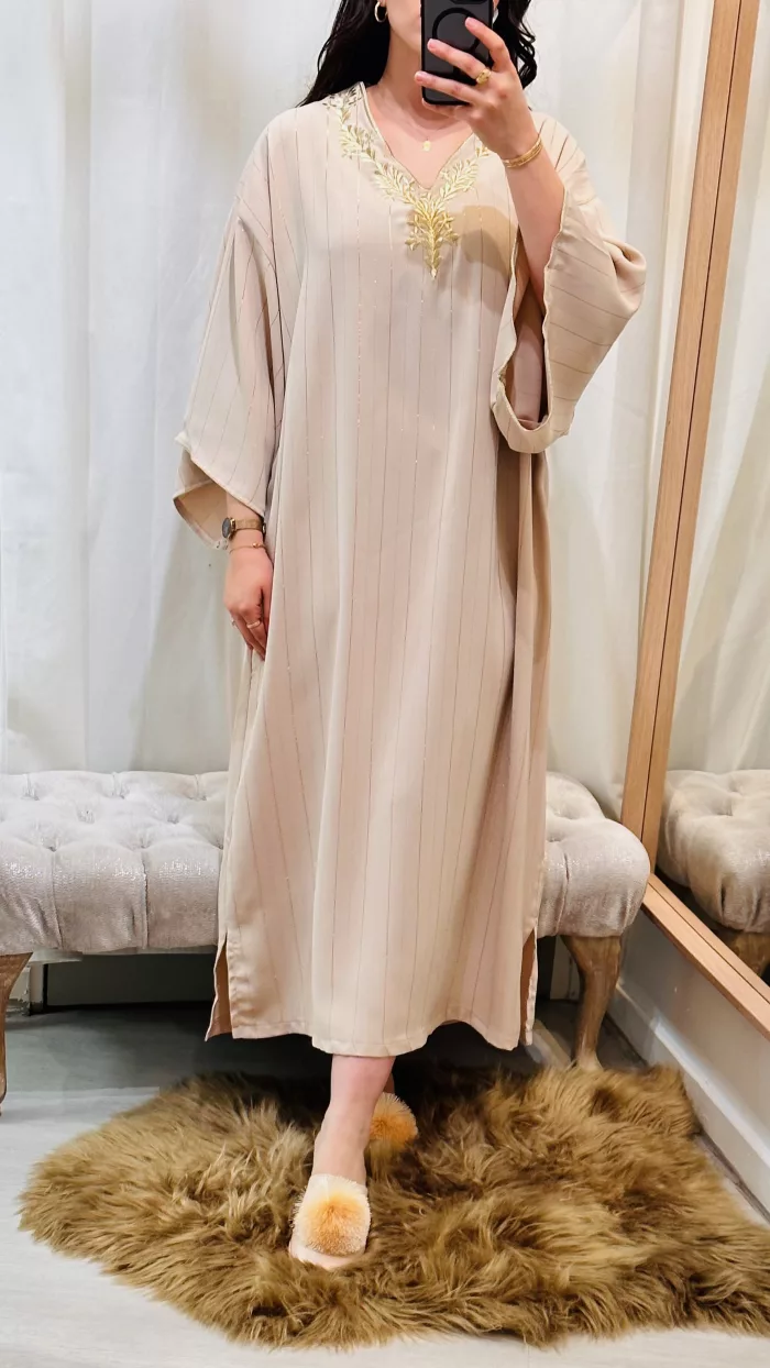 SAPHIR CAFTAN,jabador KAFTAN, CAFTAN, TAKCHITA, TEKCHITA, femme, veste femme, jabador femme, tunique diamantine, DIAMANTINE, DJELLABA femme , COMBINAISON FEMME, Gandoura femme,gandoura diamantine, diamantine, diamantine lyon, boutique diamantine lyon, TENUE femme BELDI, kmiss,kaftan, caftan, djellaba, beldi, ramadan, TUNIQUE FEMME, CAP FEMME, SAPHIR CAFTANE LYON