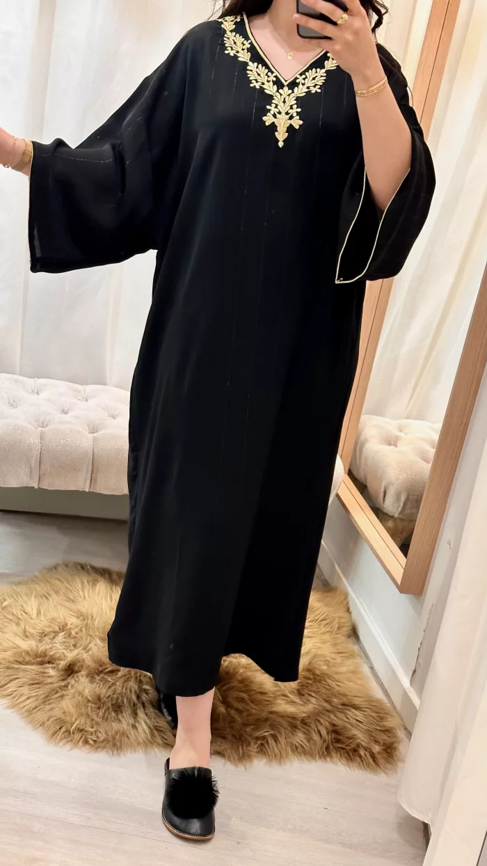 SAPHIR CAFTAN,jabador KAFTAN, CAFTAN, TAKCHITA, TEKCHITA, femme, veste femme, jabador femme, tunique diamantine, DIAMANTINE, DJELLABA femme , COMBINAISON FEMME, Gandoura femme,gandoura diamantine, diamantine, diamantine lyon, boutique diamantine lyon, TENUE femme BELDI, kmiss,kaftan, caftan, djellaba, beldi, ramadan, TUNIQUE FEMME, CAP FEMME, SAPHIR CAFTANE LYON