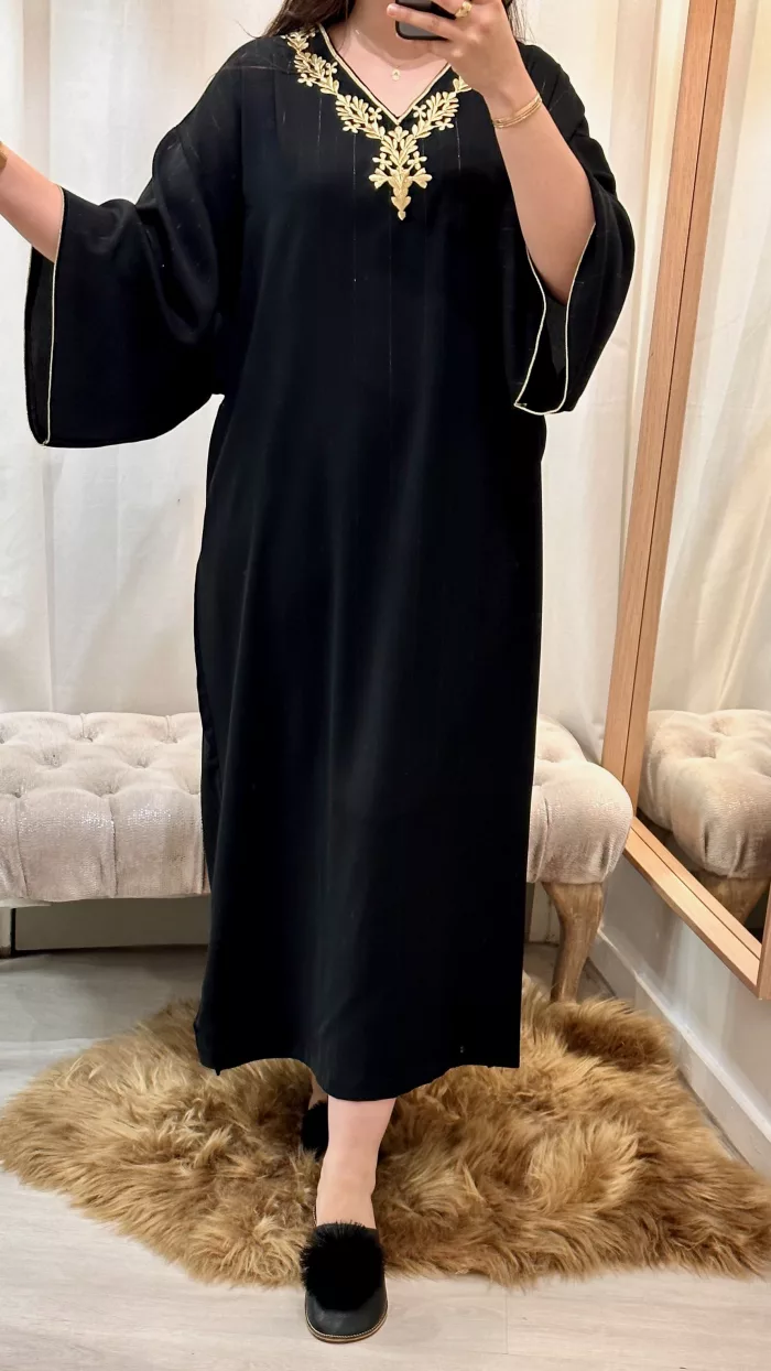 SAPHIR CAFTAN,jabador KAFTAN, CAFTAN, TAKCHITA, TEKCHITA, femme, veste femme, jabador femme, tunique diamantine, DIAMANTINE, DJELLABA femme , COMBINAISON FEMME, Gandoura femme,gandoura diamantine, diamantine, diamantine lyon, boutique diamantine lyon, TENUE femme BELDI, kmiss,kaftan, caftan, djellaba, beldi, ramadan, TUNIQUE FEMME, CAP FEMME, SAPHIR CAFTANE LYON