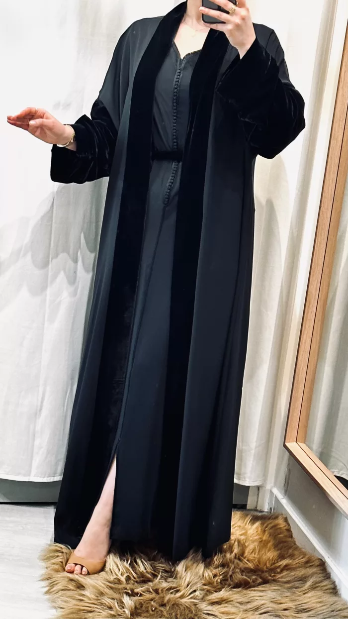 SAPHIR CAFTAN,jabador KAFTAN, CAFTAN, TAKCHITA, TEKCHITA, femme, veste femme, jabador femme, tunique diamantine, DIAMANTINE, DJELLABA femme , COMBINAISON FEMME, Gandoura femme,gandoura diamantine, diamantine, diamantine lyon, boutique diamantine lyon, TENUE femme BELDI, kmiss,kaftan, caftan, djellaba, beldi, ramadan, TUNIQUE FEMME, CAP FEMME, SAPHIR CAFTANE LYON