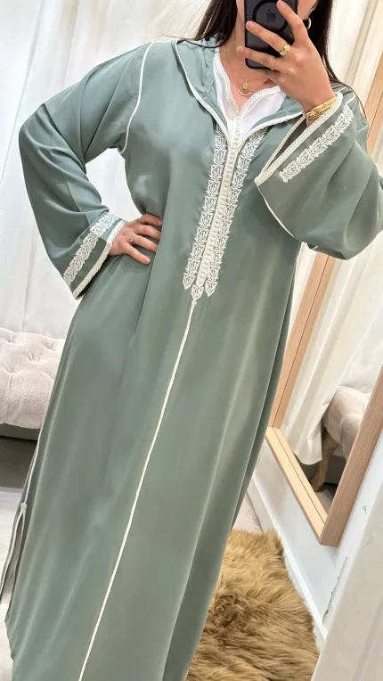 SAPHIR CAFTAN,jabador KAFTAN, CAFTAN, TAKCHITA, TEKCHITA, femme, veste femme, jabador femme, tunique diamantine, DIAMANTINE, DJELLABA femme , COMBINAISON FEMME, Gandoura femme,gandoura diamantine, diamantine, diamantine lyon, boutique diamantine lyon, TENUE femme BELDI, kmiss,kaftan, caftan, djellaba, beldi, ramadan, TUNIQUE FEMME, CAP FEMME, SAPHIR CAFTANE LYON