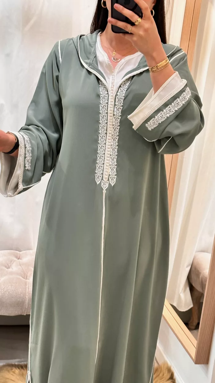 SAPHIR CAFTAN,jabador KAFTAN, CAFTAN, TAKCHITA, TEKCHITA, femme, veste femme, jabador femme, tunique diamantine, DIAMANTINE, DJELLABA femme , COMBINAISON FEMME, Gandoura femme,gandoura diamantine, diamantine, diamantine lyon, boutique diamantine lyon, TENUE femme BELDI, kmiss,kaftan, caftan, djellaba, beldi, ramadan, TUNIQUE FEMME, CAP FEMME, SAPHIR CAFTANE LYON