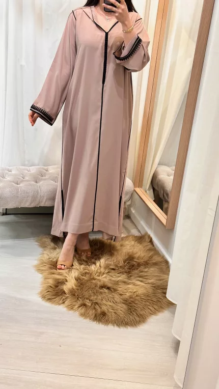 SAPHIR CAFTAN,jabador KAFTAN, CAFTAN, TAKCHITA, TEKCHITA, femme, veste femme, jabador femme, tunique diamantine, DIAMANTINE, DJELLABA femme , COMBINAISON FEMME, Gandoura femme,gandoura diamantine, diamantine, diamantine lyon, boutique diamantine lyon, TENUE femme BELDI, kmiss,kaftan, caftan, djellaba, beldi, ramadan, TUNIQUE FEMME, CAP FEMME, SAPHIR CAFTANE LYON