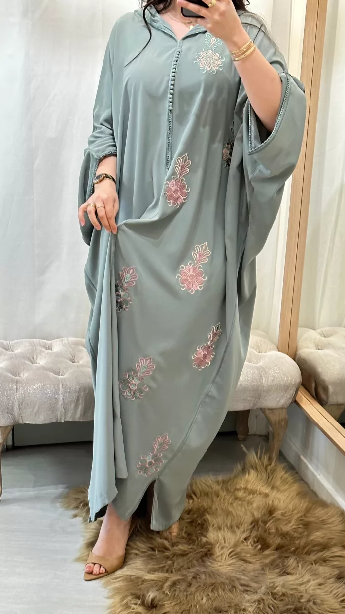 SAPHIR CAFTAN,jabador KAFTAN, CAFTAN, TAKCHITA, TEKCHITA, femme, veste femme, jabador femme, tunique diamantine, DIAMANTINE, DJELLABA femme , COMBINAISON FEMME, Gandoura femme,gandoura diamantine, diamantine, diamantine lyon, boutique diamantine lyon, TENUE femme BELDI, kmiss,kaftan, caftan, djellaba, beldi, ramadan, TUNIQUE FEMME, CAP FEMME, SAPHIR CAFTANE LYON