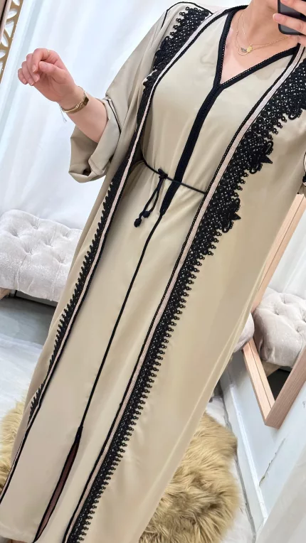 SAPHIR CAFTAN,jabador KAFTAN, CAFTAN, TAKCHITA, TEKCHITA, femme, veste femme, jabador femme, tunique diamantine, DIAMANTINE, DJELLABA femme , COMBINAISON FEMME, Gandoura femme,gandoura diamantine, diamantine, diamantine lyon, boutique diamantine lyon, TENUE femme BELDI, kmiss,kaftan, caftan, djellaba, beldi, ramadan, TUNIQUE FEMME, CAP FEMME, SAPHIR CAFTANE LYON