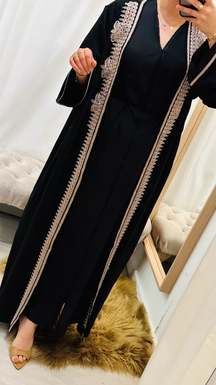 SAPHIR CAFTAN,jabador KAFTAN, CAFTAN, TAKCHITA, TEKCHITA, femme, veste femme, jabador femme, tunique diamantine, DIAMANTINE, DJELLABA femme , COMBINAISON FEMME, Gandoura femme,gandoura diamantine, diamantine, diamantine lyon, boutique diamantine lyon, TENUE femme BELDI, kmiss,kaftan, caftan, djellaba, beldi, ramadan, TUNIQUE FEMME, CAP FEMME, SAPHIR CAFTANE LYON