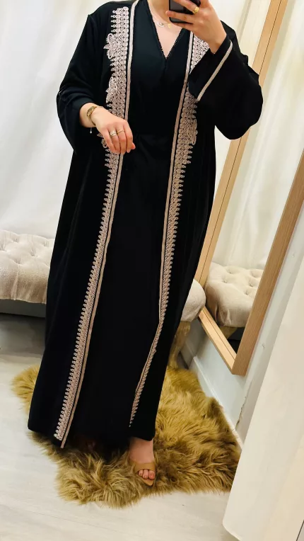 SAPHIR CAFTAN,jabador KAFTAN, CAFTAN, TAKCHITA, TEKCHITA, femme, veste femme, jabador femme, tunique diamantine, DIAMANTINE, DJELLABA femme , COMBINAISON FEMME, Gandoura femme,gandoura diamantine, diamantine, diamantine lyon, boutique diamantine lyon, TENUE femme BELDI, kmiss,kaftan, caftan, djellaba, beldi, ramadan, TUNIQUE FEMME, CAP FEMME, SAPHIR CAFTANE LYON