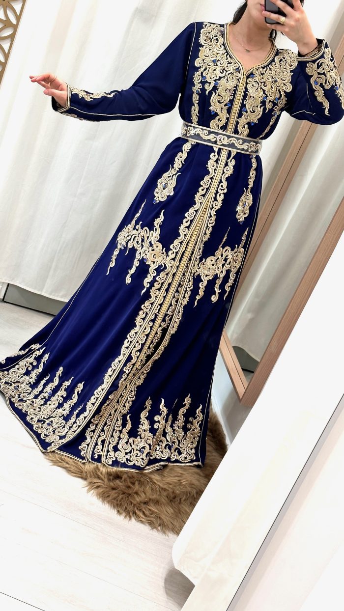 SAPHIR CAFTAN,TAKCHITA MAROCAINE, CAFTAN, KAFTAN jabador KAFTAN, CAFTAN, TAKCHITA, TEKCHITA, femme, veste femme, jabador femme, tunique diamantine, DIAMANTINE, DJELLABA femme , COMBINAISON FEMME, Gandoura femme,gandoura diamantine, diamantine, diamantine lyon, boutique diamantine lyon, TENUE femme BELDI, kmiss,kaftan, caftan, djellaba, beldi, ramadan, TUNIQUE FEMME, CAP FEMME, SAPHIR CAFTANE LYON