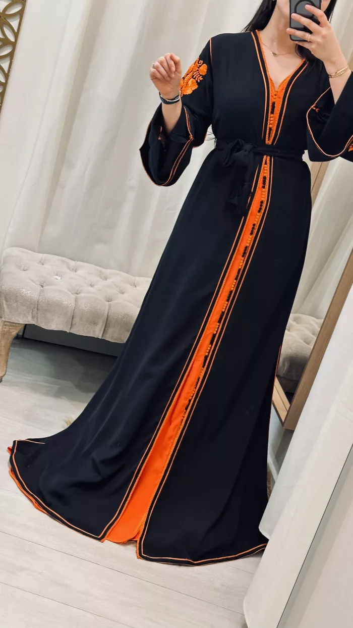 SAPHIR CAFTAN,jabador KAFTAN, CAFTAN, TAKCHITA, TEKCHITA, femme, veste femme, jabador femme, tunique diamantine, DIAMANTINE, DJELLABA femme , COMBINAISON FEMME, Gandoura femme,gandoura diamantine, diamantine, diamantine lyon, boutique diamantine lyon, TENUE femme BELDI, kmiss,kaftan, caftan, djellaba, beldi, ramadan, TUNIQUE FEMME, CAP FEMME, SAPHIR CAFTANE LYON