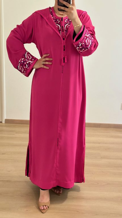 SAPHIR CAFTAN,DJELLABA KMISS DEUX Pièces jabador KAFTAN, CAFTAN, TAKCHITA, TEKCHITA, femme, veste femme, jabador femme, tunique diamantine, DIAMANTINE, DJELLABA femme , COMBINAISON FEMME, Gandoura femme,gandoura diamantine, diamantine, diamantine lyon, boutique diamantine lyon, TENUE femme BELDI, kmiss,kaftan, caftan, djellaba, beldi, ramadan, TUNIQUE FEMME, CAP FEMME, SAPHIR CAFTANE LYON