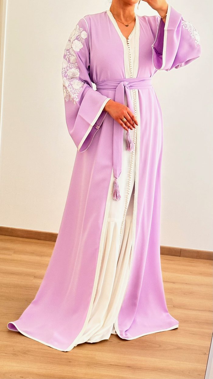 SAPHIR CAFTAN,jabador KAFTAN, CAFTAN, TAKCHITA, TEKCHITA, femme, veste femme, jabador femme, tunique diamantine, DIAMANTINE, DJELLABA femme , COMBINAISON FEMME, Gandoura femme,gandoura diamantine, diamantine, diamantine lyon, boutique diamantine lyon, TENUE femme BELDI, kmiss,kaftan, caftan, djellaba, beldi, ramadan, TUNIQUE FEMME, CAP FEMME, SAPHIR CAFTANE LYON