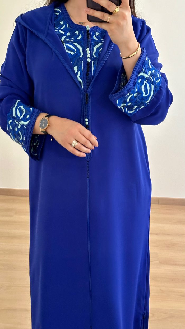 SAPHIR CAFTAN,DJELLABA KMISS DEUX Pièces jabador KAFTAN, CAFTAN, TAKCHITA, TEKCHITA, femme, veste femme, jabador femme, tunique diamantine, DIAMANTINE, DJELLABA femme , COMBINAISON FEMME, Gandoura femme,gandoura diamantine, diamantine, diamantine lyon, boutique diamantine lyon, TENUE femme BELDI, kmiss,kaftan, caftan, djellaba, beldi, ramadan, TUNIQUE FEMME, CAP FEMME, SAPHIR CAFTANE LYON