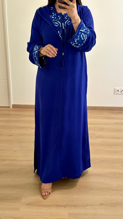 SAPHIR CAFTAN,DJELLABA KMISS DEUX Pièces jabador KAFTAN, CAFTAN, TAKCHITA, TEKCHITA, femme, veste femme, jabador femme, tunique diamantine, DIAMANTINE, DJELLABA femme , COMBINAISON FEMME, Gandoura femme,gandoura diamantine, diamantine, diamantine lyon, boutique diamantine lyon, TENUE femme BELDI, kmiss,kaftan, caftan, djellaba, beldi, ramadan, TUNIQUE FEMME, CAP FEMME, SAPHIR CAFTANE LYON