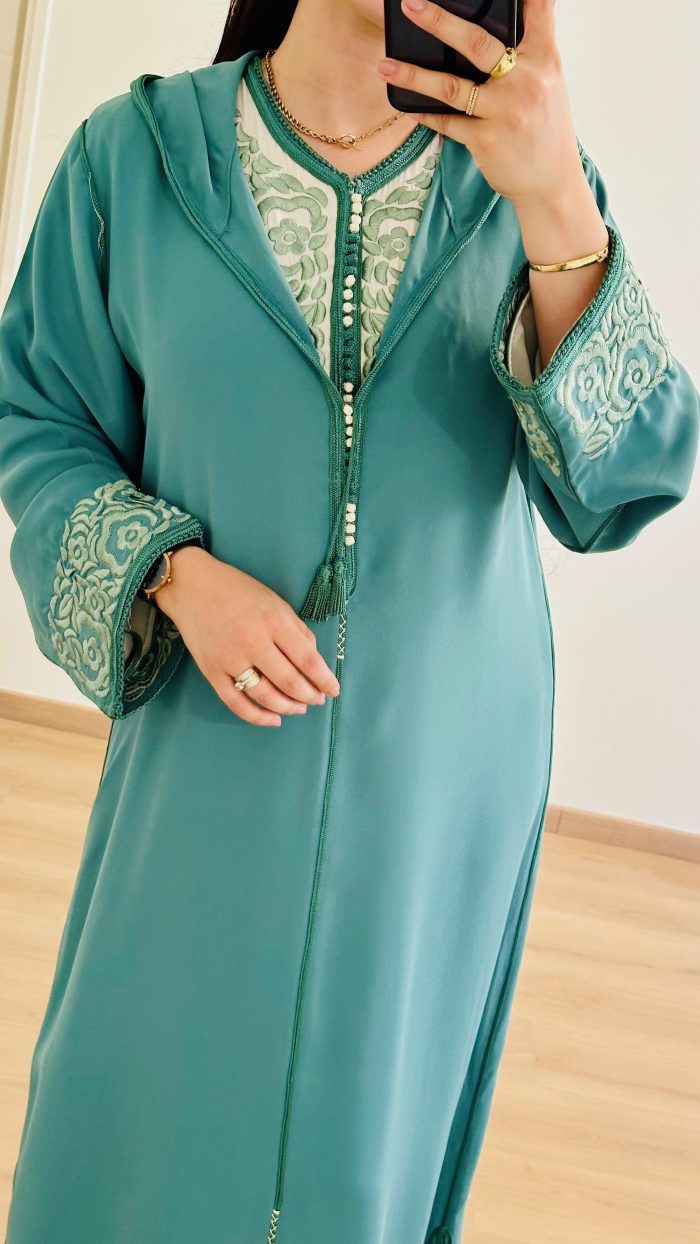 SAPHIR CAFTAN,DJELLABA KMISS DEUX Pièces jabador KAFTAN, CAFTAN, TAKCHITA, TEKCHITA, femme, veste femme, jabador femme, tunique diamantine, DIAMANTINE, DJELLABA femme , COMBINAISON FEMME, Gandoura femme,gandoura diamantine, diamantine, diamantine lyon, boutique diamantine lyon, TENUE femme BELDI, kmiss,kaftan, caftan, djellaba, beldi, ramadan, TUNIQUE FEMME, CAP FEMME, SAPHIR CAFTANE LYON