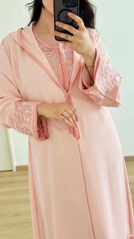 SAPHIR CAFTAN,DJELLABA KMISS DEUX Pièces jabador KAFTAN, CAFTAN, TAKCHITA, TEKCHITA, femme, veste femme, jabador femme, tunique diamantine, DIAMANTINE, DJELLABA femme , COMBINAISON FEMME, Gandoura femme,gandoura diamantine, diamantine, diamantine lyon, boutique diamantine lyon, TENUE femme BELDI, kmiss,kaftan, caftan, djellaba, beldi, ramadan, TUNIQUE FEMME, CAP FEMME, SAPHIR CAFTANE LYON