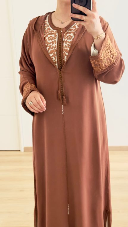 SAPHIR CAFTAN,DJELLABA KMISS DEUX Pièces jabador KAFTAN, CAFTAN, TAKCHITA, TEKCHITA, femme, veste femme, jabador femme, tunique diamantine, DIAMANTINE, DJELLABA femme , COMBINAISON FEMME, Gandoura femme,gandoura diamantine, diamantine, diamantine lyon, boutique diamantine lyon, TENUE femme BELDI, kmiss,kaftan, caftan, djellaba, beldi, ramadan, TUNIQUE FEMME, CAP FEMME, SAPHIR CAFTANE LYON