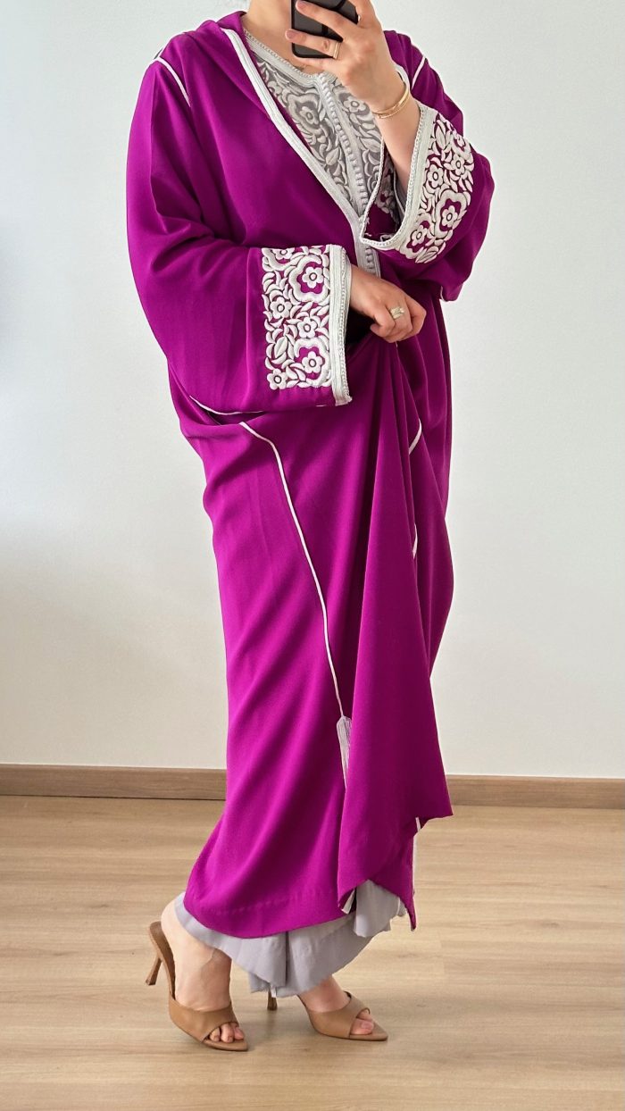 SAPHIR CAFTAN,DJELLABA KMISS DEUX Pièces jabador KAFTAN, CAFTAN, TAKCHITA, TEKCHITA, femme, veste femme, jabador femme, tunique diamantine, DIAMANTINE, DJELLABA femme , COMBINAISON FEMME, Gandoura femme,gandoura diamantine, diamantine, diamantine lyon, boutique diamantine lyon, TENUE femme BELDI, kmiss,kaftan, caftan, djellaba, beldi, ramadan, TUNIQUE FEMME, CAP FEMME, SAPHIR CAFTANE LYON