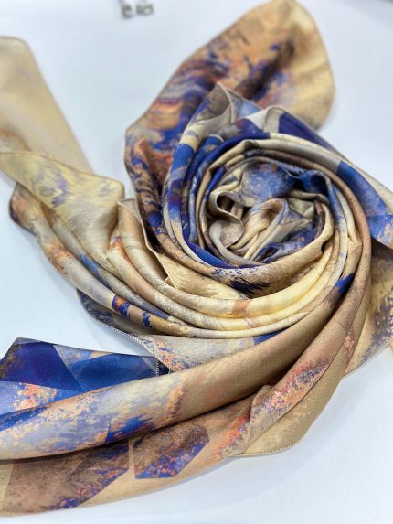 FOULARD 100% SOIE, saphir caftan, châle, châle fibre de soie, digispun,diamantine, hijab, diamantine france, châle uni, châle crêpe uni, châle soie uni, châle soie imprimé, châle crêpe imprimé, hijab, hijabi