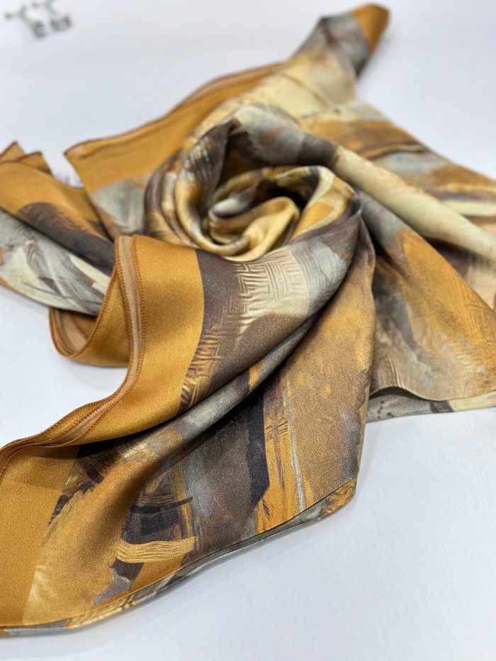 FOULARD 100% SOIE, saphir caftan, châle, châle fibre de soie, digispun,diamantine, hijab, diamantine france, châle uni, châle crêpe uni, châle soie uni, châle soie imprimé, châle crêpe imprimé, hijab, hijabi