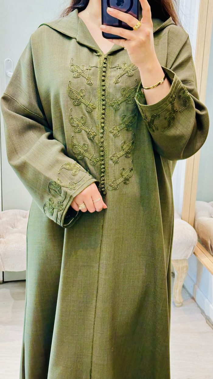 SAPHIR CAFTAN,DJELLABA KMISS DEUX Pièces jabador KAFTAN, CAFTAN, TAKCHITA, TEKCHITA, femme, veste femme, jabador femme, tunique diamantine, DIAMANTINE, DJELLABA femme , COMBINAISON FEMME, Gandoura femme,gandoura diamantine, diamantine, diamantine lyon, boutique diamantine lyon, TENUE femme BELDI, kmiss,kaftan, caftan, djellaba, beldi, ramadan, TUNIQUE FEMME, CAP FEMME, SAPHIR CAFTANE LYON