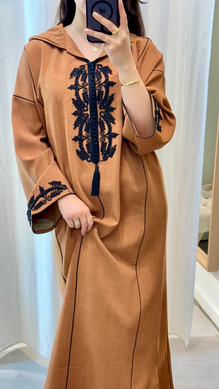 SAPHIR CAFTAN,DJELLABA KMISS DEUX Pièces jabador KAFTAN, CAFTAN, TAKCHITA, TEKCHITA, femme, veste femme, jabador femme, tunique diamantine, DIAMANTINE, DJELLABA femme , COMBINAISON FEMME, Gandoura femme,gandoura diamantine, diamantine, diamantine lyon, boutique diamantine lyon, TENUE femme BELDI, kmiss,kaftan, caftan, djellaba, beldi, ramadan, TUNIQUE FEMME, CAP FEMME, SAPHIR CAFTANE LYON