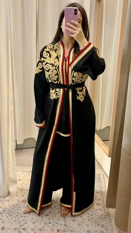 Jabador farah premium, jabador marocain noir brodé or et rouge avec ceinture assortie